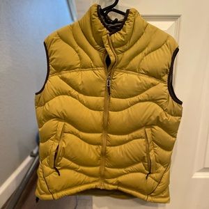 GUC REI Down vest, mustard color, Wms Med